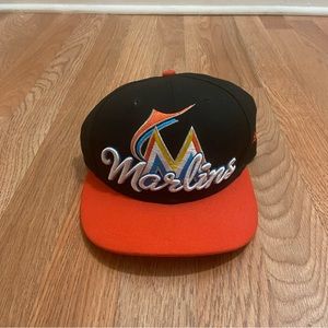 Marlins New Era Size 7 1/8.